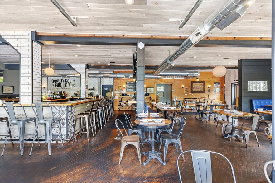More Photos Of 5691 Easton Rd, Pipersville Restaurant For Sale