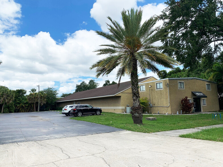 Primary Photo Of 110 Pine Ave, Oldsmar Veterinarian Kennel For Lease