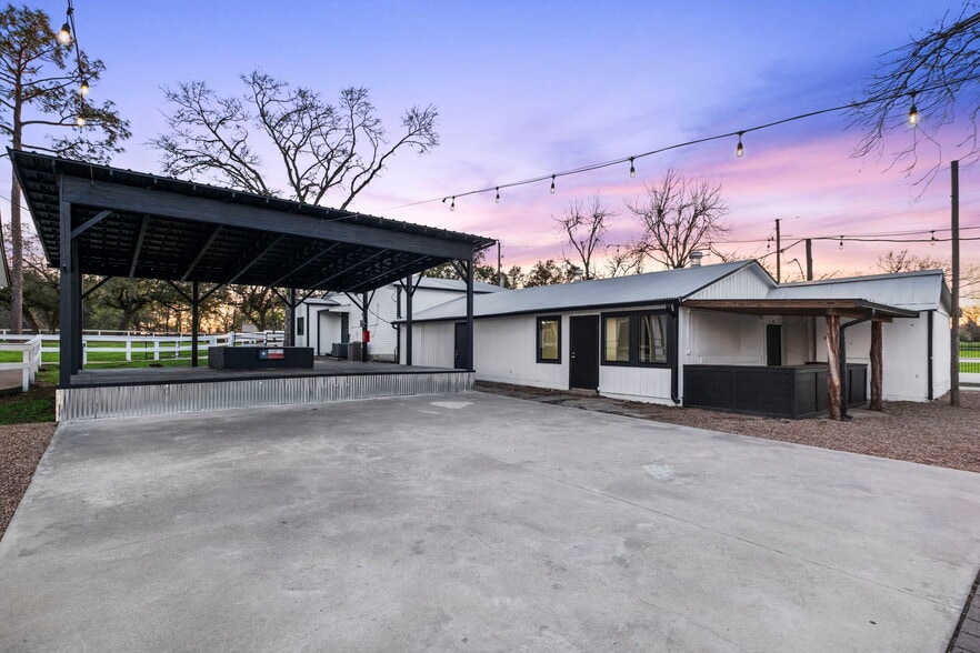 More Photos Of 9903 FM 2759 Rd, Richmond Specialty For Sale