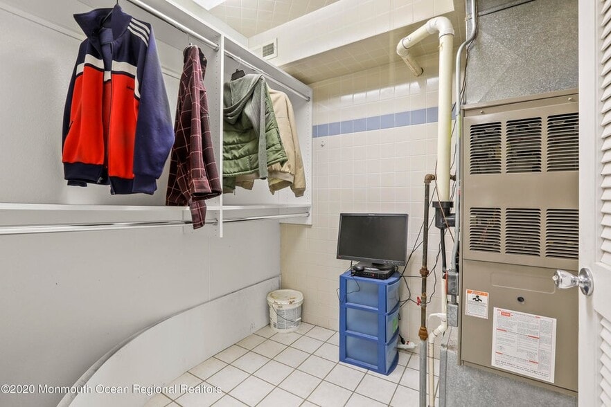 More Photos Of 520 Amboy, Keyport Marina For Sale