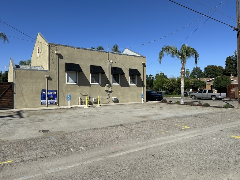 More Photos Of 1001 W Noble Ave, Visalia Specialty For Sale