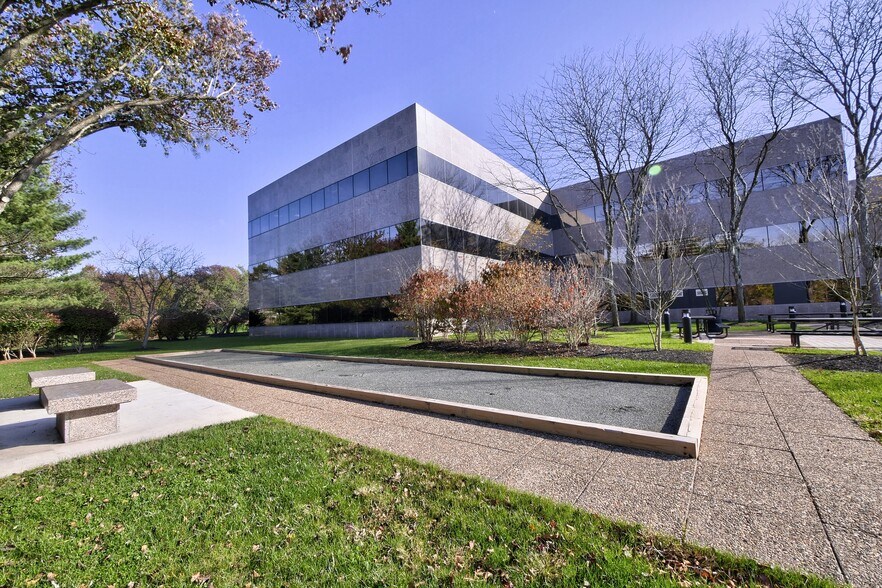 More Photos Of 135 Route 202/206, Bedminster Office For Lease