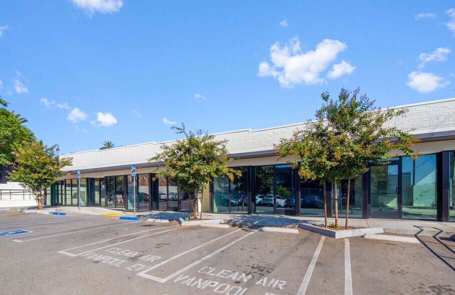 More Photos Of 1487-1489 W Sunset Blvd, Los Angeles General Retail For Lease