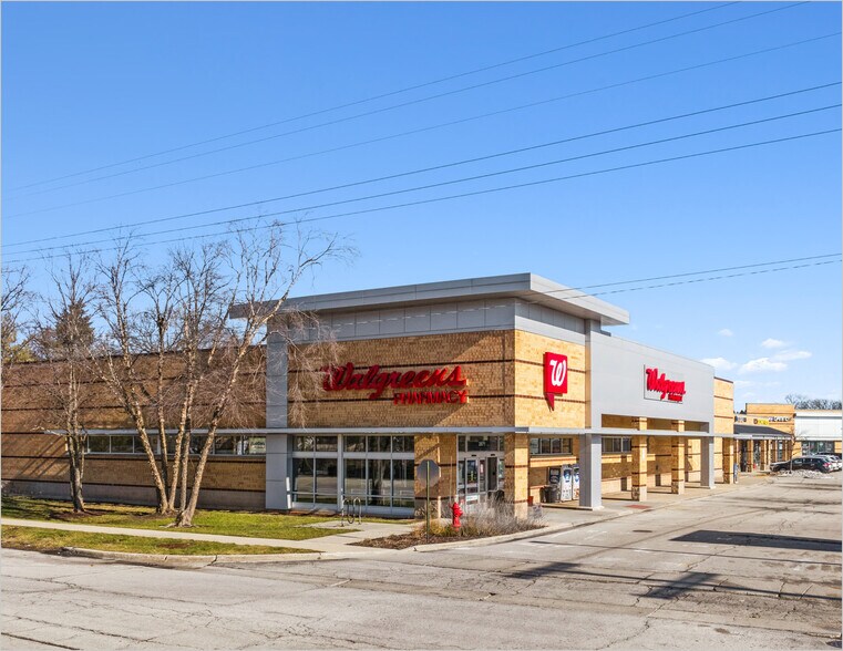More Photos Of 2871 Pfingsten Rd, Glenview Drugstore For Sale