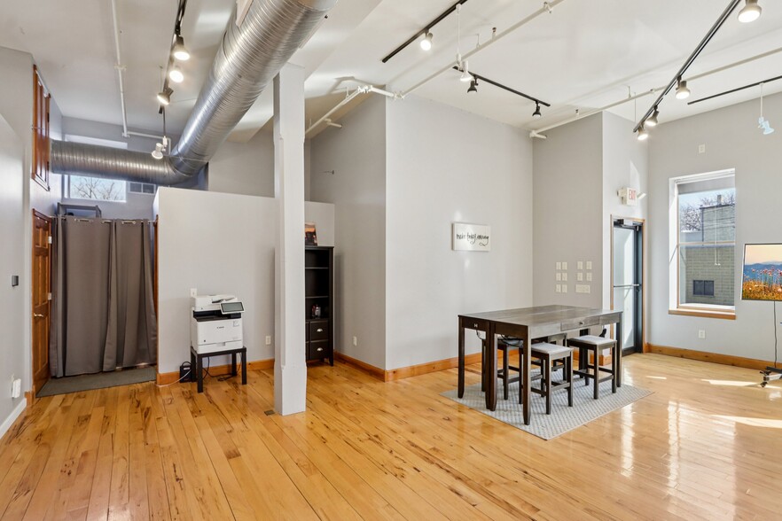 More Photos Of 101 Church St, Lake Mills Loft Creative Space For Sale