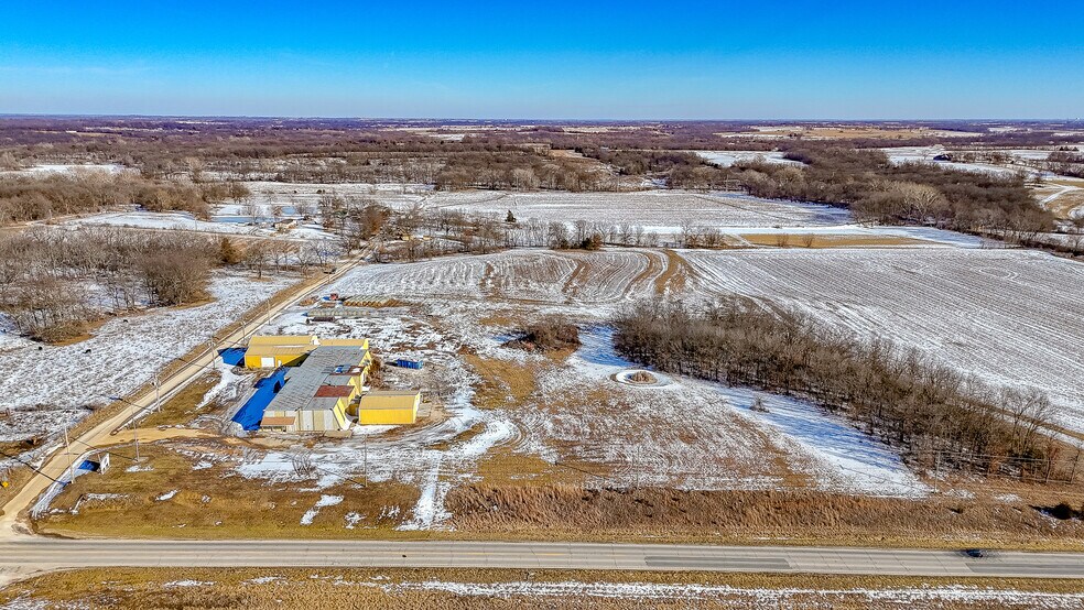 More Photos Of 1292 SW 125th Rd, Holden Light Manufacturing For Sale