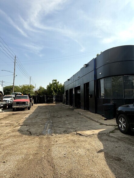 More Photos Of 17202 Saint Clair Ave, Cleveland General Retail For Sale
