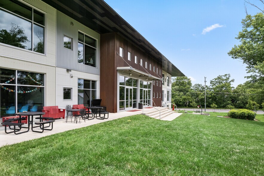 More Photos Of 20577 Ashburn Rd, Ashburn Schools For Sale