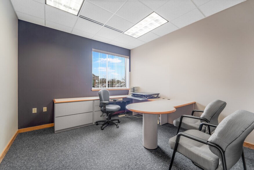 More Photos Of 245 N Peters Ave, Fond Du Lac General Retail For Sale