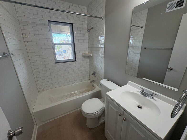 More Photos Of 4015 Summer Ave, Memphis Apartments For Sale