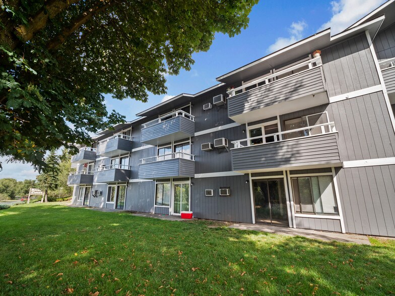 More Photos Of 3001 E Upriver Dr, Spokane Apartments For Sale