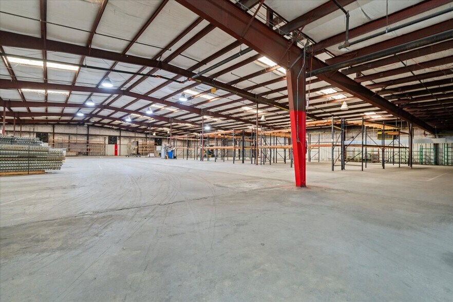 More Photos Of 119 E 6th Ave, Pamplico Industrial For Sale