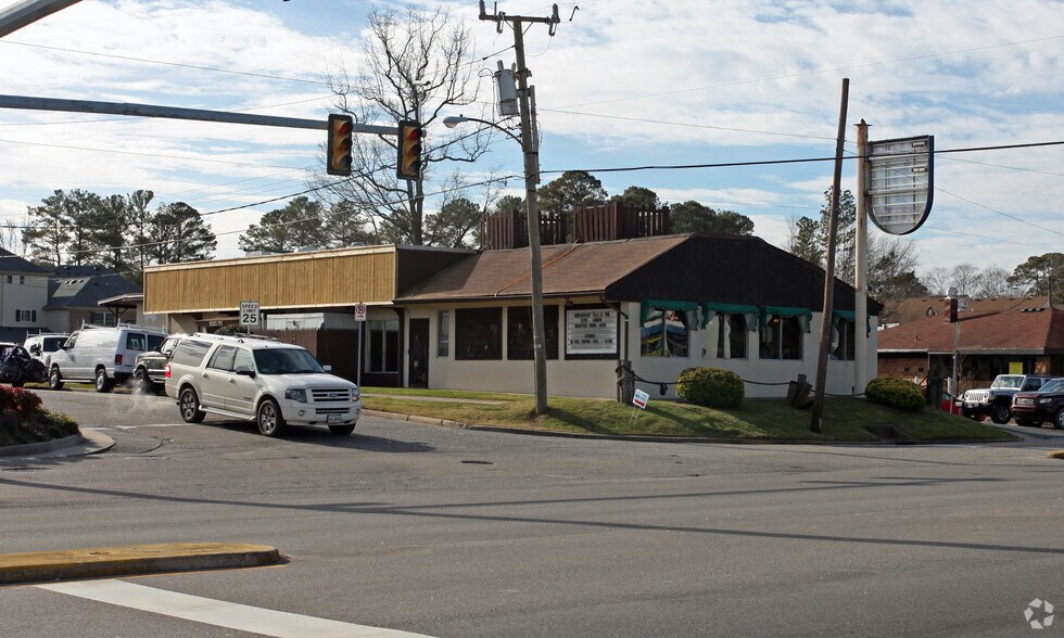 More Photos Of 1001 Laskin Rd, Virginia Beach Restaurant For Sale