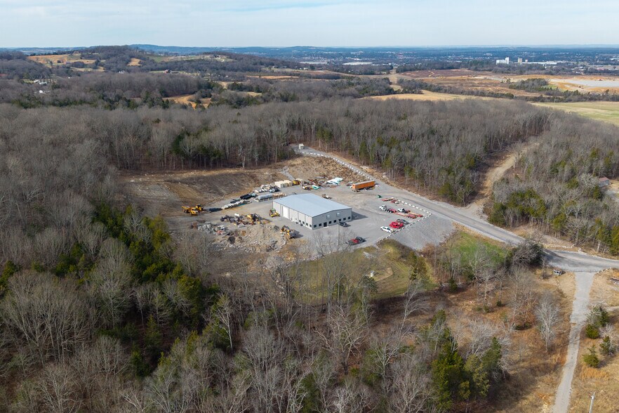 More Photos Of 1854 Sparta Pike, Lebanon Warehouse For Lease