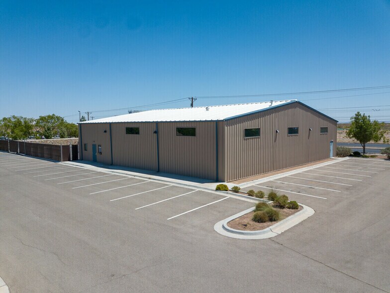 More Photos Of 10481 Railroad Dr, El Paso Warehouse For Lease