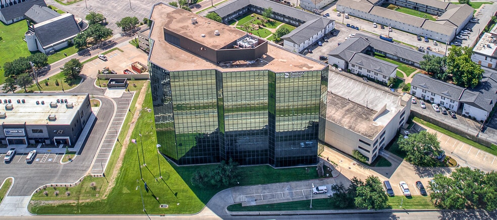 More Photos Of 5100 E Skelly Dr, Tulsa Office For Sale