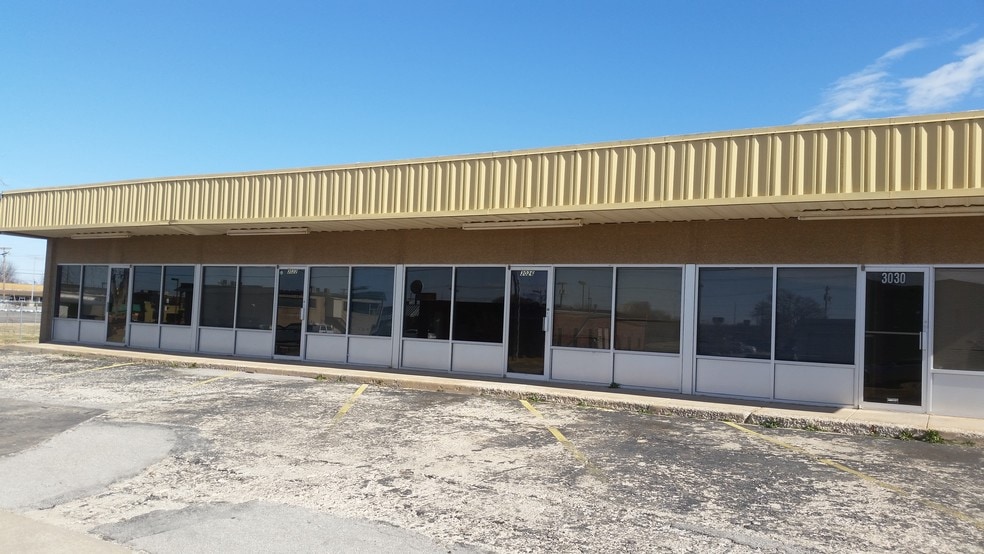 More Photos Of 3018-3030 Epperly Dr, Oklahoma City General Retail For Lease