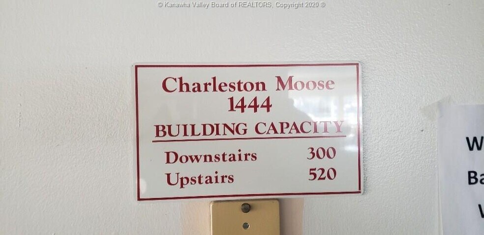 More Photos Of 2805 Kanawha Blvd E, Charleston Office For Lease