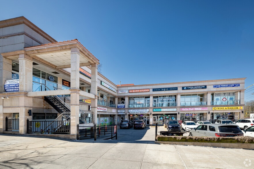 More Photos Of 248-12 Northern Blvd, Little Neck Storefront For Lease