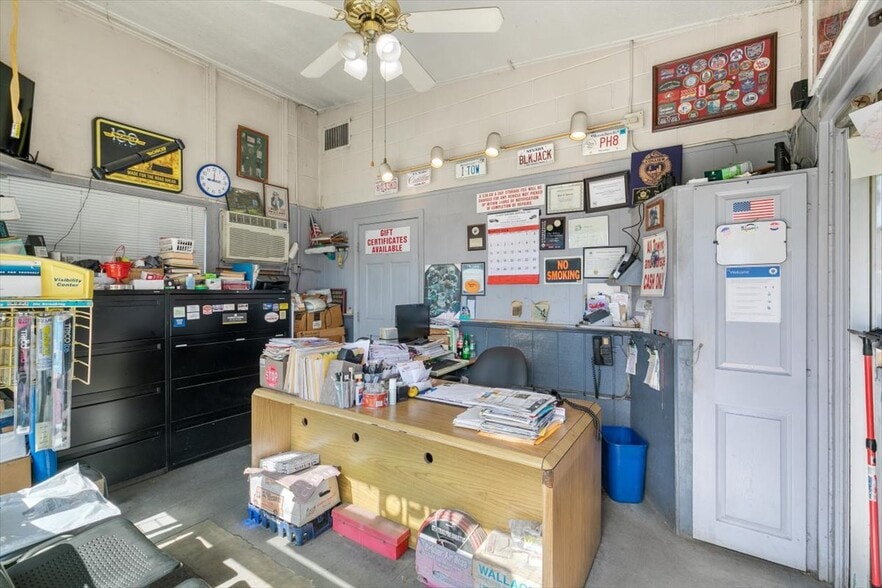 More Photos Of 1015 Lakeview Ave, Dracut General Retail For Sale