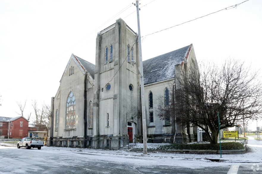 More Photos Of 400 Limestone St, Springfield Religious Facility For Sale