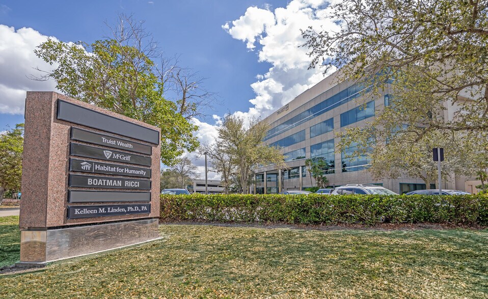 More Photos Of 12751 New Brittany Blvd, Fort Myers Office For Lease