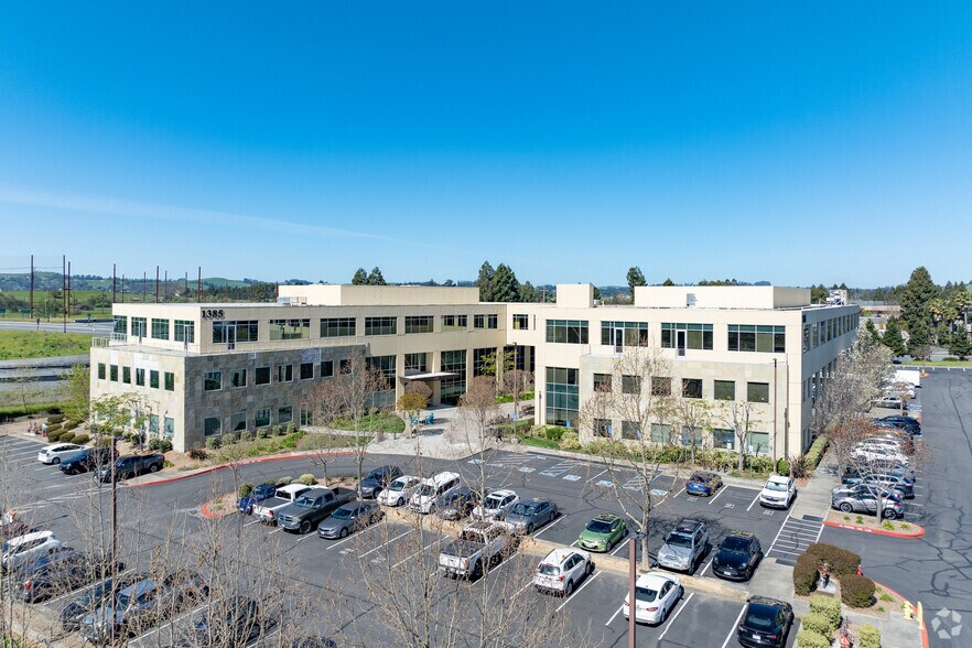 More Photos Of 1383 N McDowell Blvd, Petaluma Medical For Lease