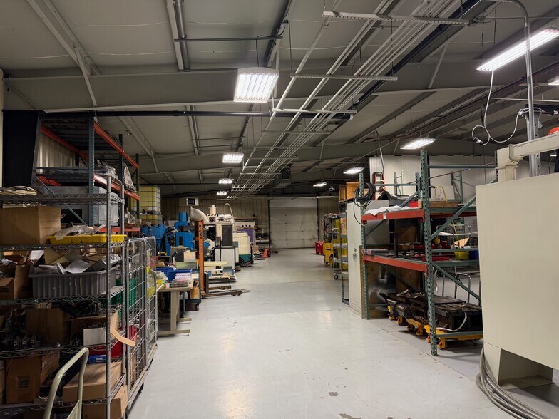 More Photos Of 7 Industrial Rd, Windsor Locks Warehouse For Sale