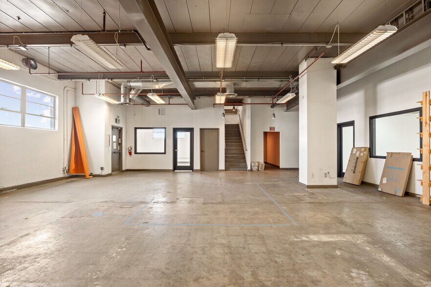 More Photos Of 3150 E 46th St, Los Angeles Loft Creative Space For Lease