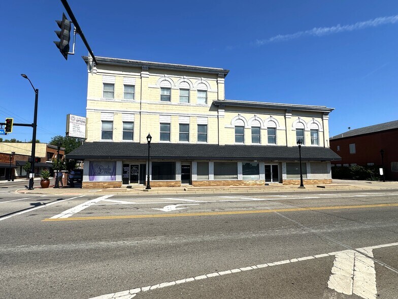 More Photos Of 1-17 E Central Ave, West Carrollton Storefront Retail Residential For Sale