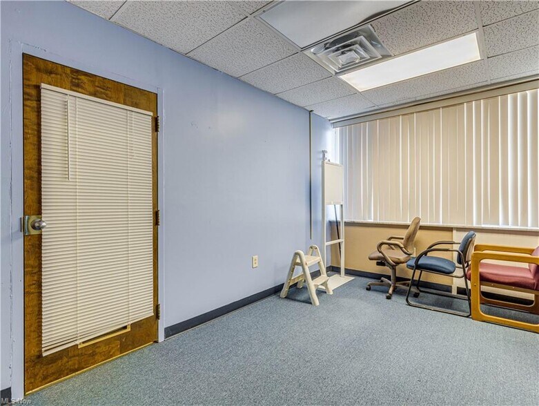 More Photos Of 680 E Market St, Akron Loft Creative Space For Lease