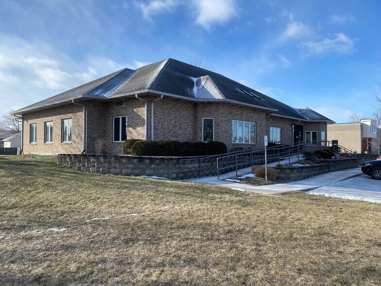 More Photos Of 1515 W 45th Ave, Griffith Medical For Lease