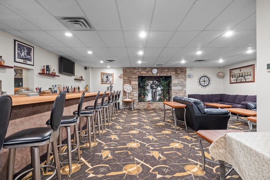 More Photos Of 209 Shewell Ave, Doylestown Restaurant For Sale