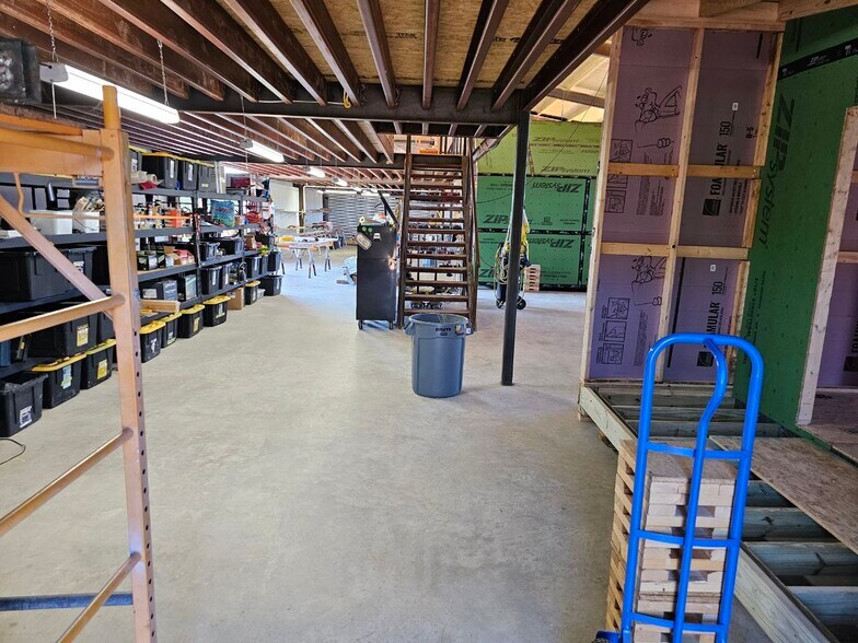 More Photos Of 25819 Ranch Rd, Leander Manufacturing For Sale