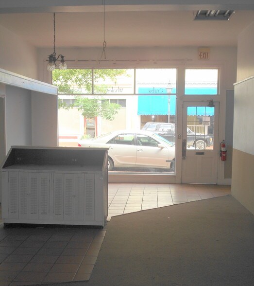 More Photos Of 314 William St, Fredericksburg Storefront For Lease