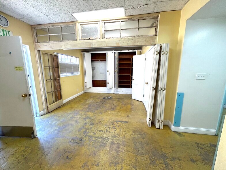 More Photos Of 2510 Santa Clara Ave, Alameda Freestanding For Sale