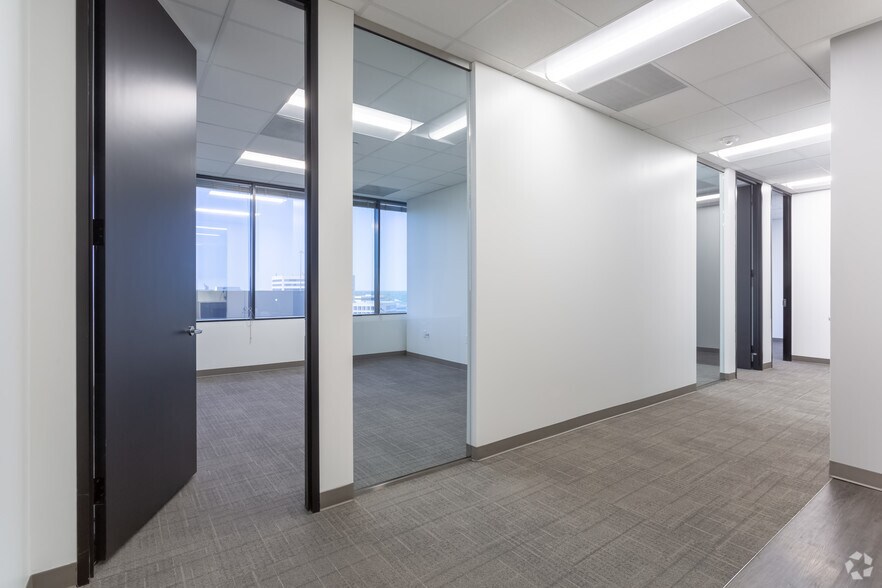 More Photos Of 6575 West Loop South, Bellaire Office For Lease