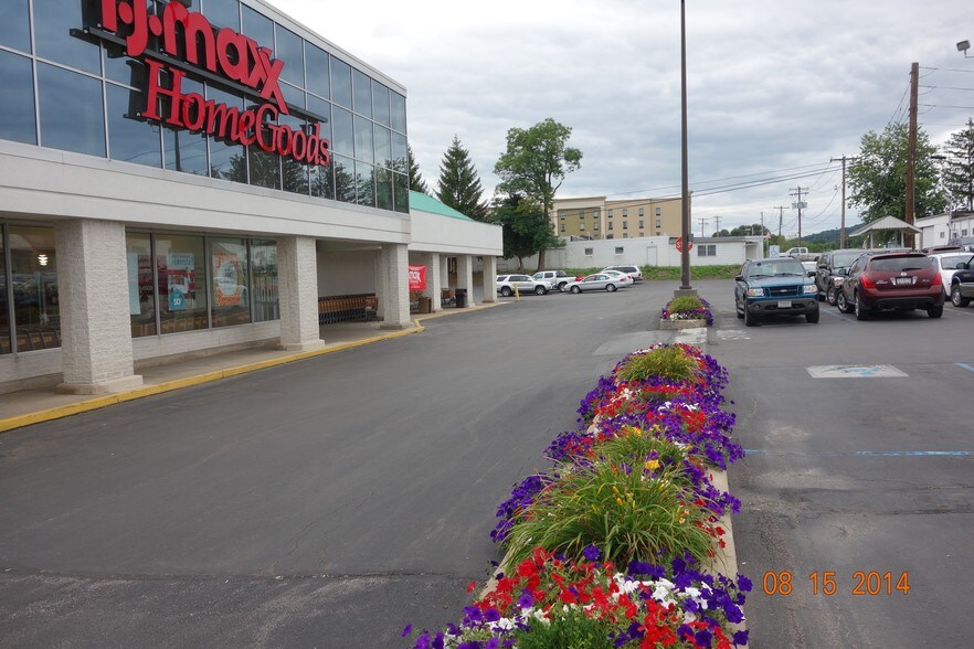 More Photos Of 1734-1764 E 3rd St, Williamsport Storefront For Lease