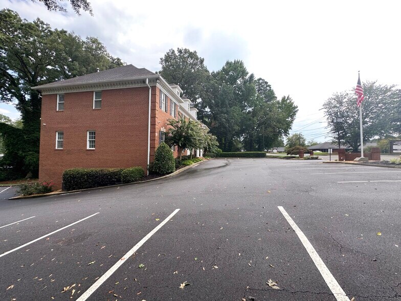 More Photos Of 1399 Montreal Rd, Tucker Office For Lease