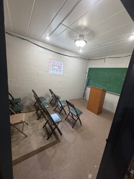 More Photos Of 4743 Northcote Ave, East Chicago Specialty For Sale