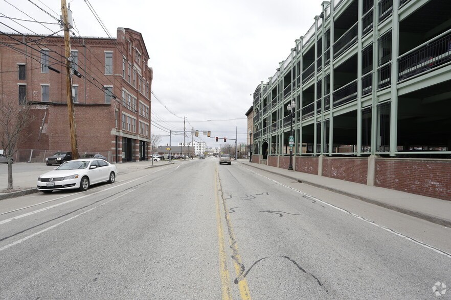 More Photos Of 141-145 Lincoln St, Lewiston Office For Sale