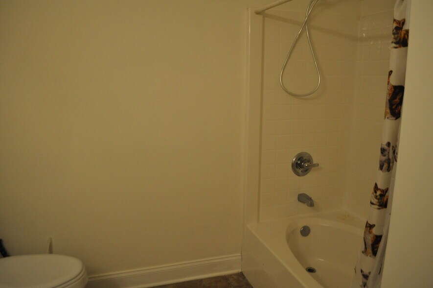 More Photos Of 6447 Rutledge Pike, Knoxville Office For Sale