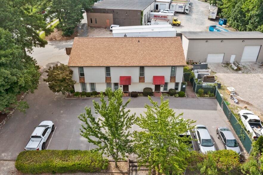 More Photos Of 2701 Rowland Rd, Raleigh Office Residential For Lease