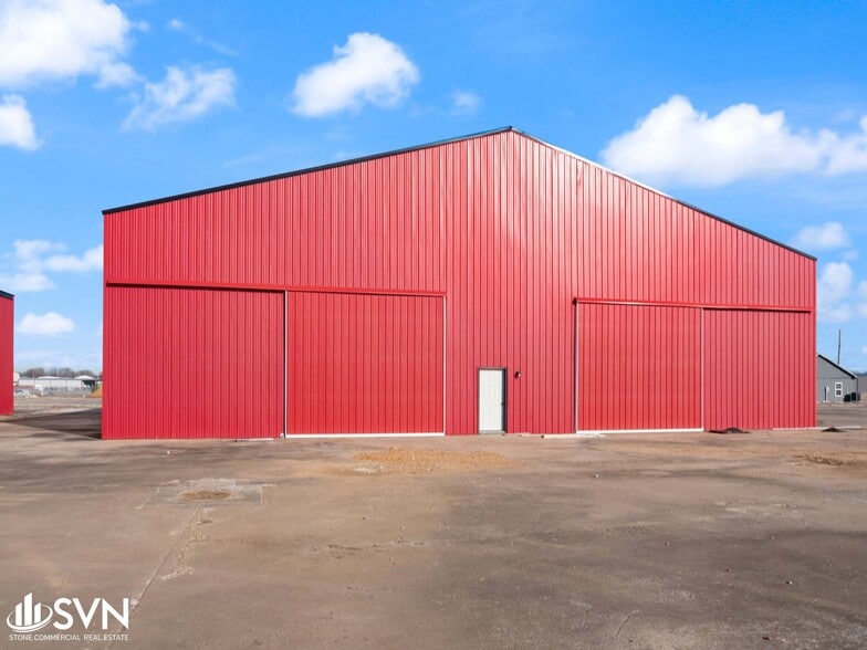 More Photos Of 300 Opportunity dr, Mayfield Warehouse For Sale