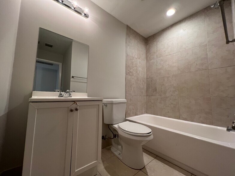 More Photos Of 1801 N Congress Ave, West Palm Beach Apartments For Sale