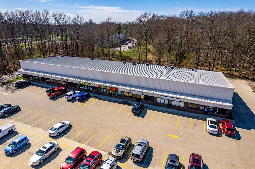 More Photos Of 1301 Ohio Pike, Amelia Storefront For Lease