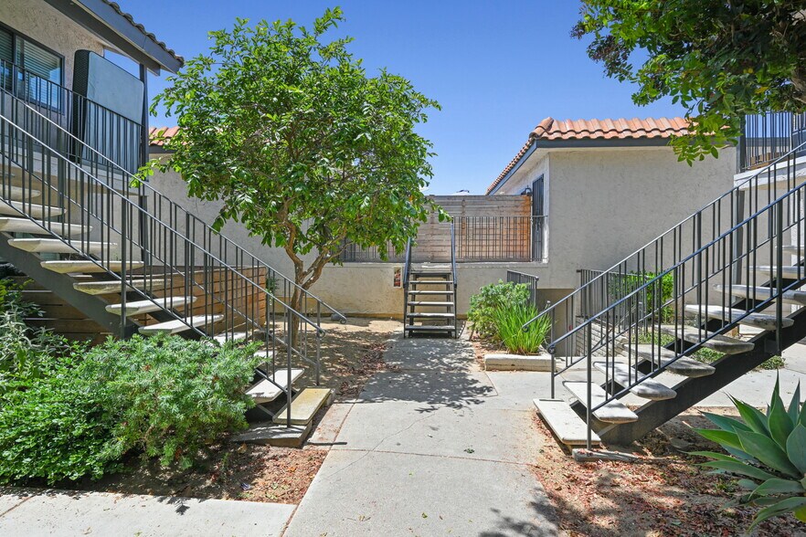 More Photos Of 628 W California Ave, Vista Apartments For Sale