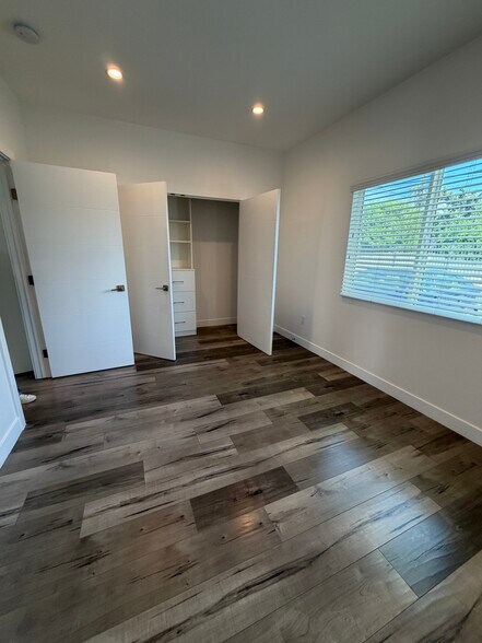 More Photos Of 3944 S Budlong Ave, Los Angeles Apartments For Sale