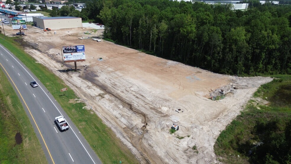 More Photos Of 205 – 215 Commercial Dr., Rincon Service For Lease