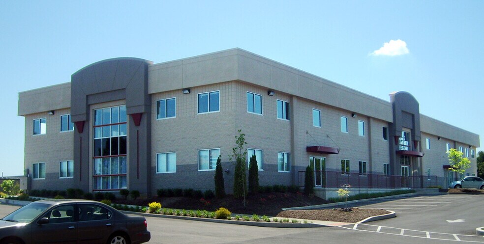 More Photos Of 13001 Magisterial Dr, Louisville Distribution For Sale